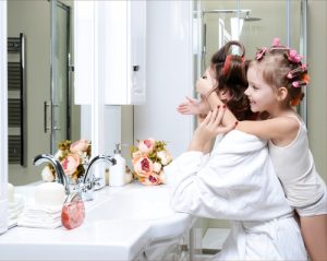 Consejos para darle un toque femenino al baño