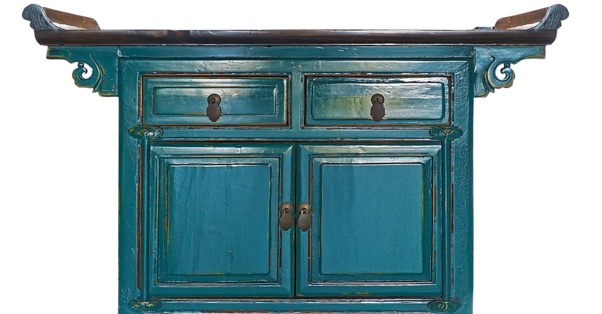 Mueble azul reutilizado