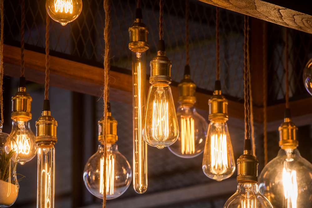 Filament bulbs with warm light