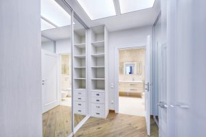 Consejos para distribuir un vestidor