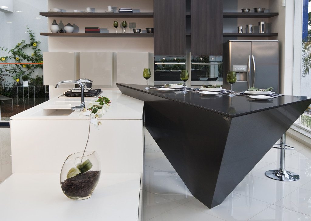 Encimera de silestone en blanco y negro.
