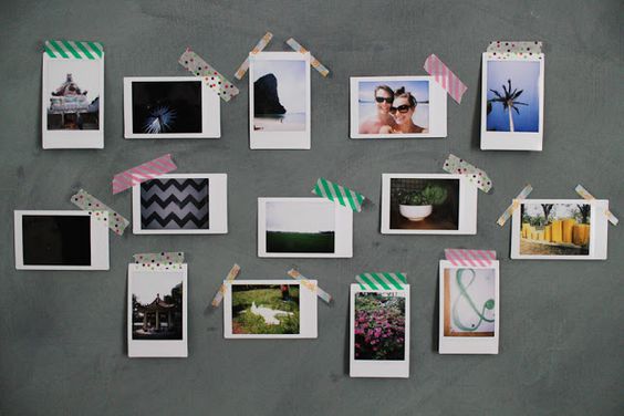 Fotos pegadas directamente sobre la pared.