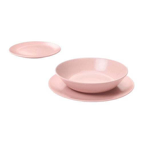 Vajilla DINERA de IKEA.
