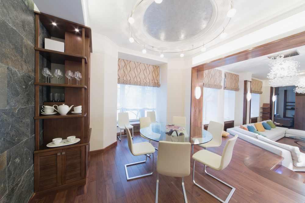 Vitrina para colocar copas de cristal y vajilla.