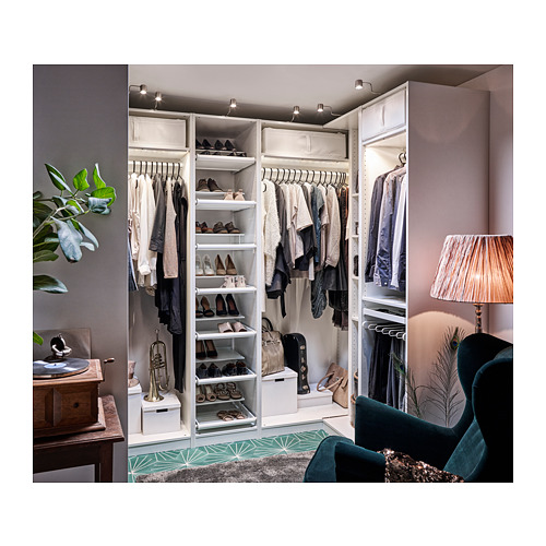 Armario modular PAX de IKEA.