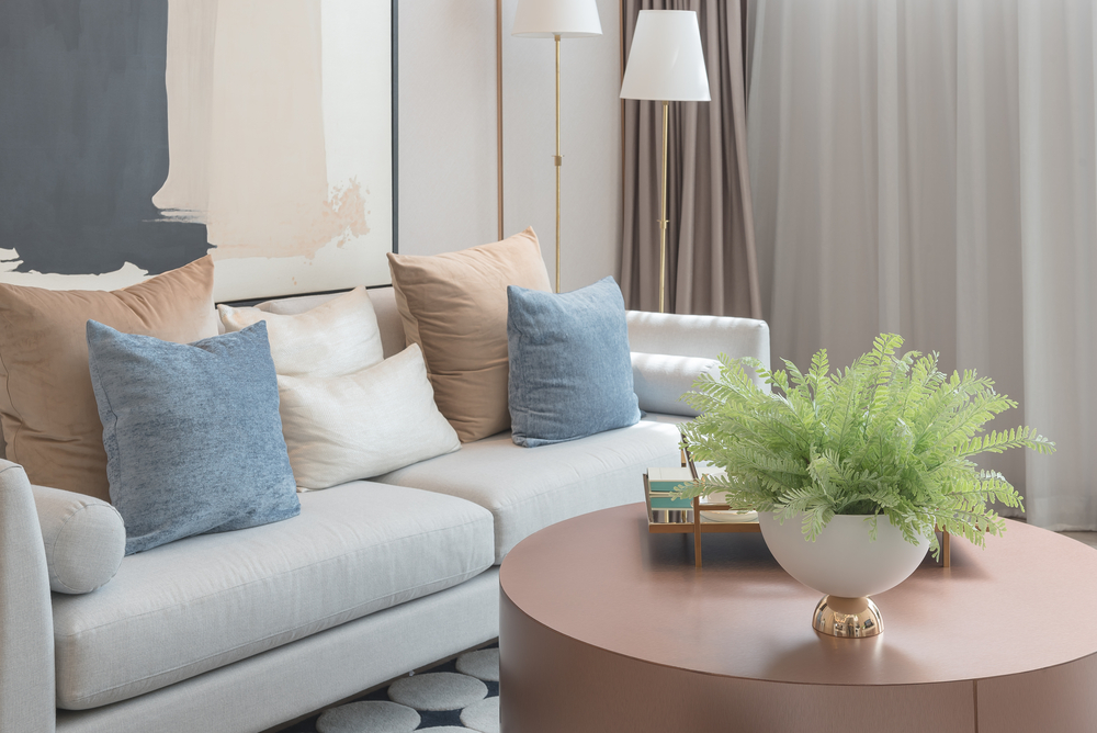 Cojines de fuera hacia dentro.