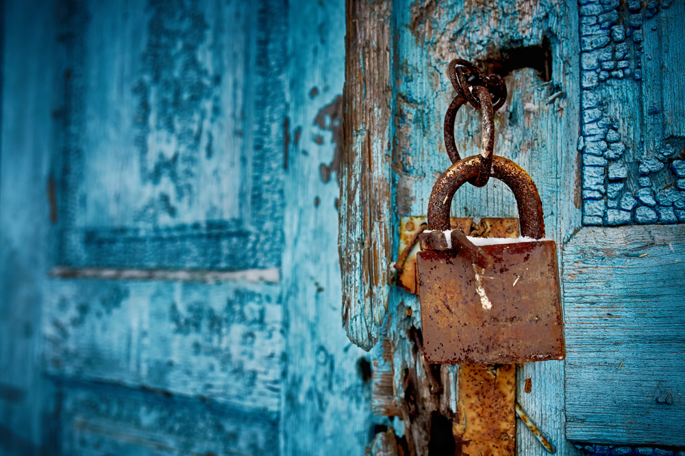 Elementos que tienes que quitar de la puerta.