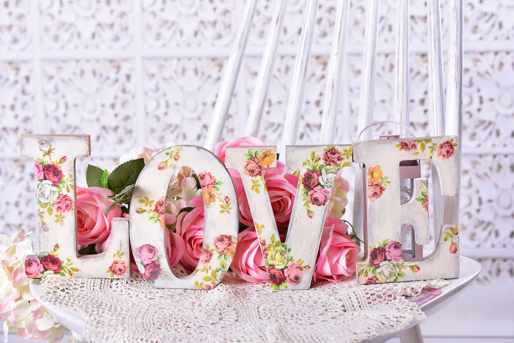 Letras decoradas con servilletas decoupage.