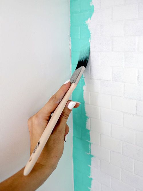 pintar los azulejos del baño