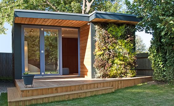 cabinas prefabricadas en el patio de casa