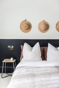 Pinta tu dormitorio con el estilo a medio pintar
