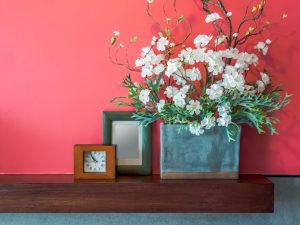 7 ideas para decorar con flores artificiales
