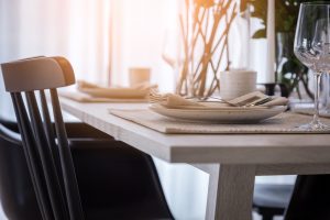 Pasos para colocar una mesa según el protocolo