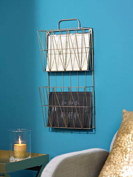 Revistero de la tienda Casa