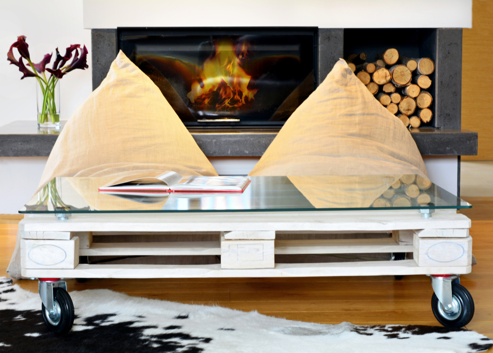 You can use cowhide rugs as the central feature in your room, or a complement.