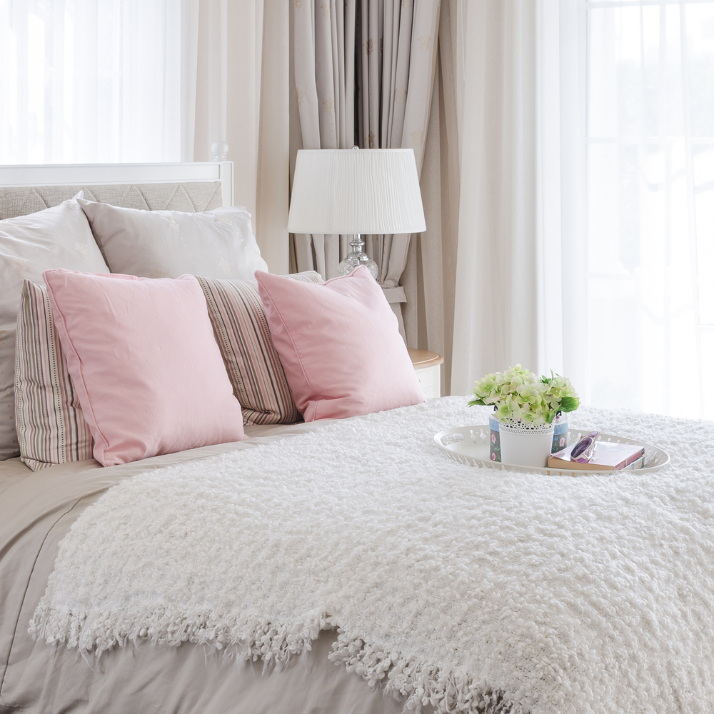 Synthetic fur blanket.