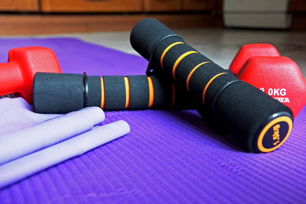 Maquinaria del gimnasio en casa.