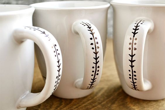 Personalizar tazas con rotuladores es muy sencillo.