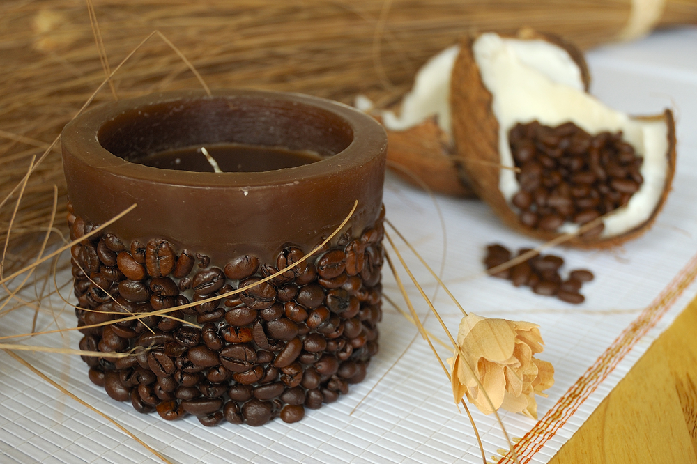 Vela de café y coco.