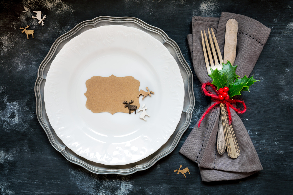 Decorar la cena de Nochebuena.