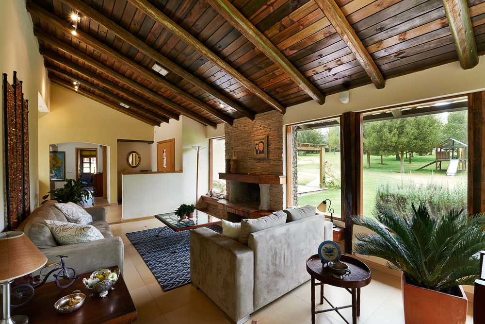 Mobiliario de una casa rústica.