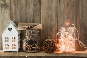 Decora frascos con luces navideñas
