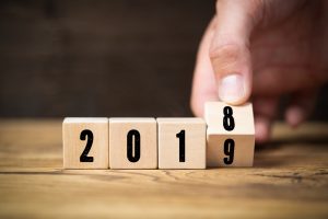 Cómo hacer un calendario de madera