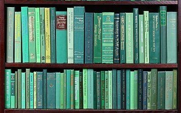 Libros del mismo color.