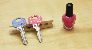 6 diseños de llaves decoradas con esmalte