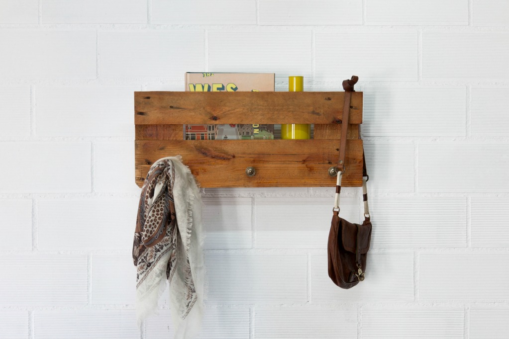 Perchero con palés.