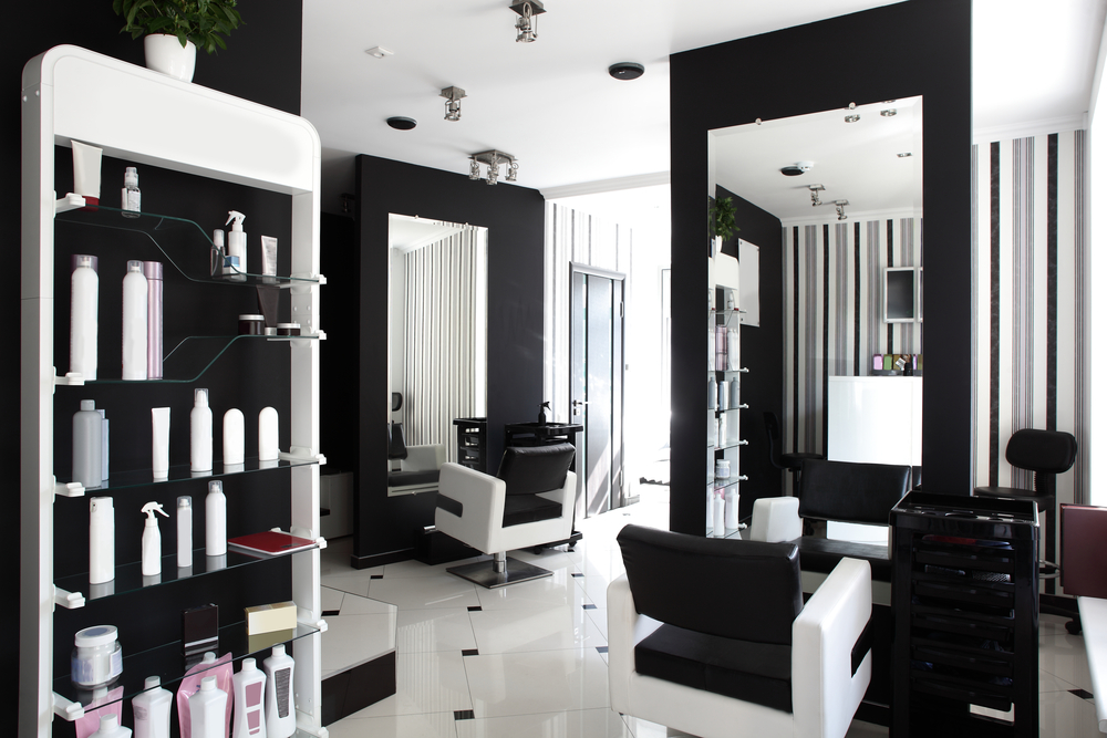 Salón de belleza mobiliario.