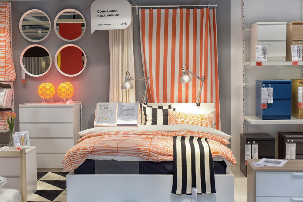 Escaparate de mobiliario de dormitorio.