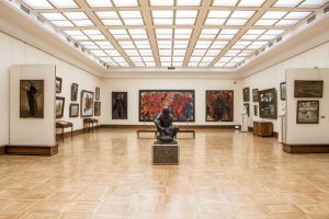 Diseña un espacio para exposiciones de arte
