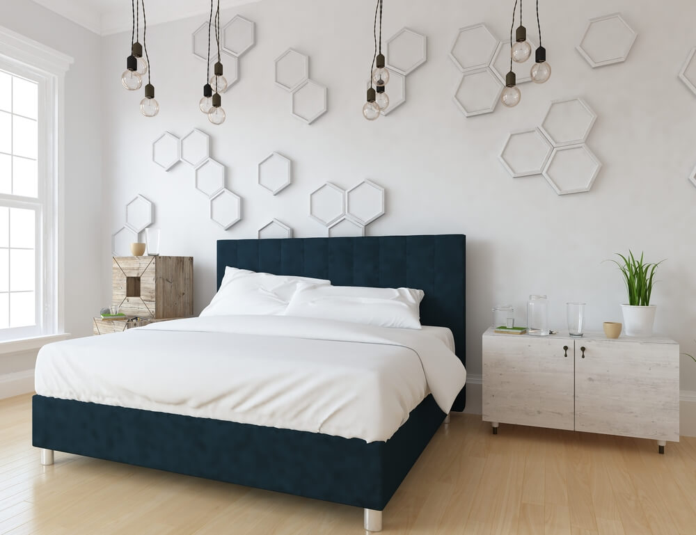 Iluminación cálida en dormitorios.