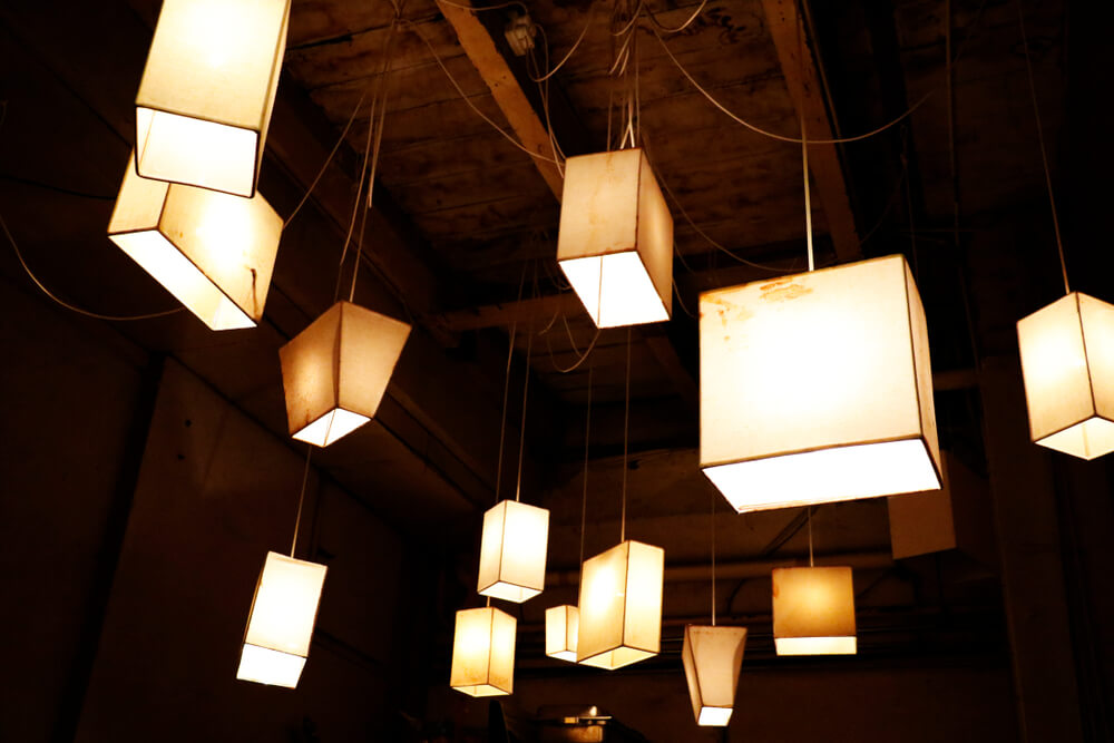 Lámparas hechas a mano.