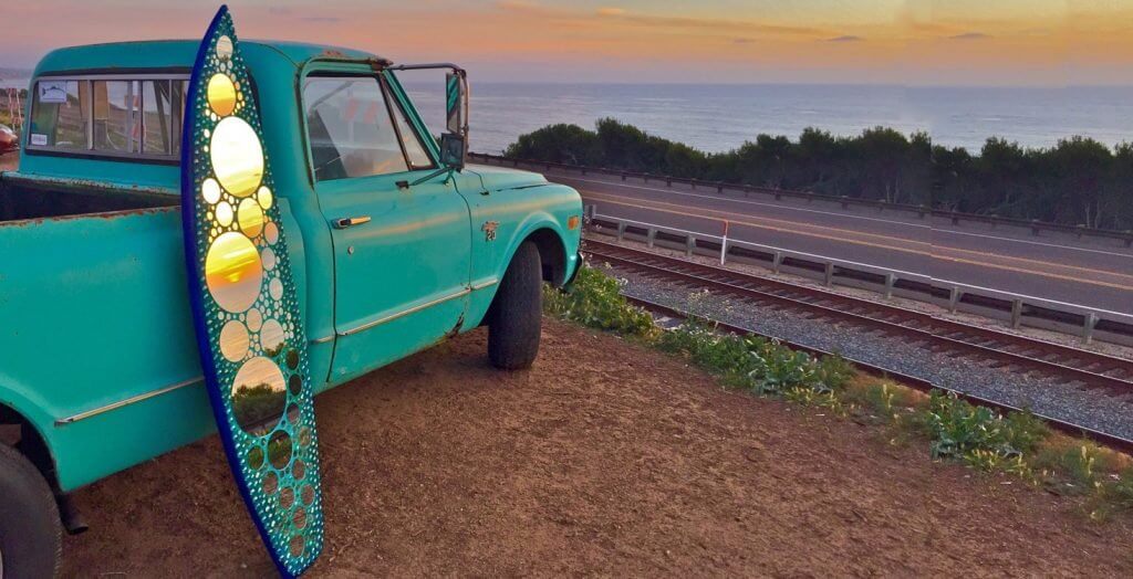 Tabla de surf con espejos.