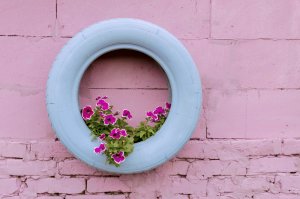 5 ideas para usar neumáticos en el jardín