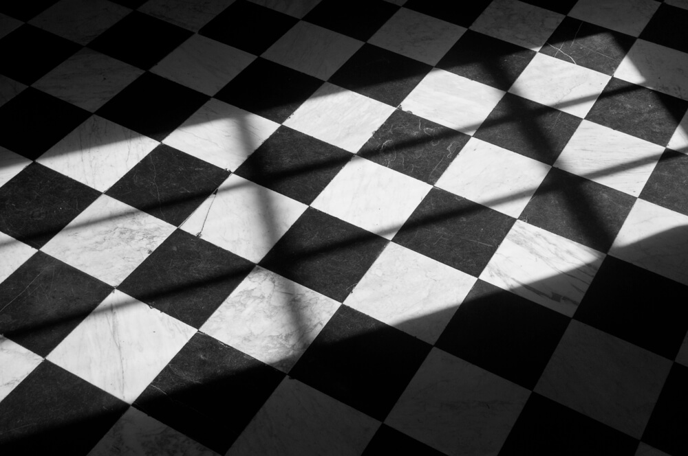 Suelo en blanco y negro.