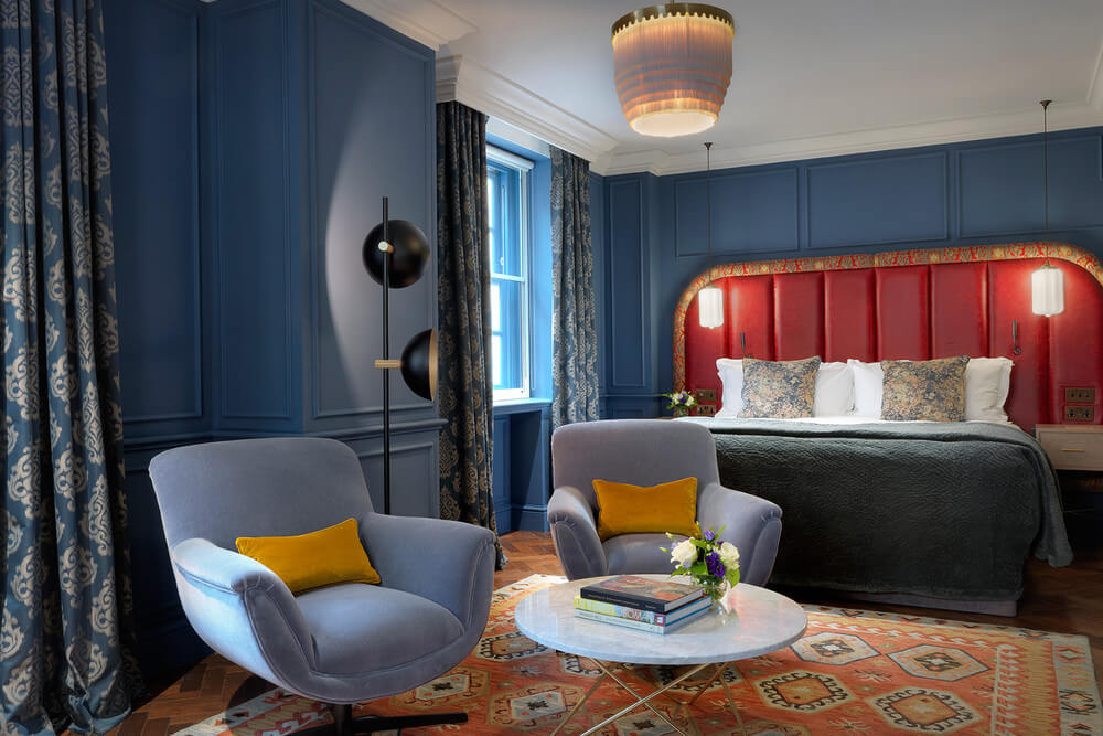 Tejidos y estampados bloomsbury.