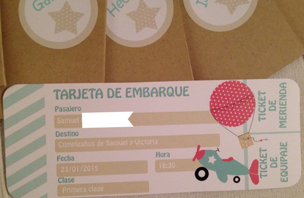 Billete de avión.