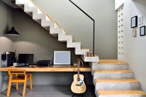 7 ideas novedosas para el espacio de debajo de las escaleras