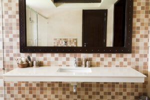 El espejo del baño: cómo combinar diseño y funcionalidad