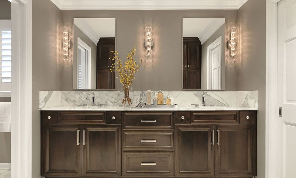 Baño decorado por Edwin Pepper.