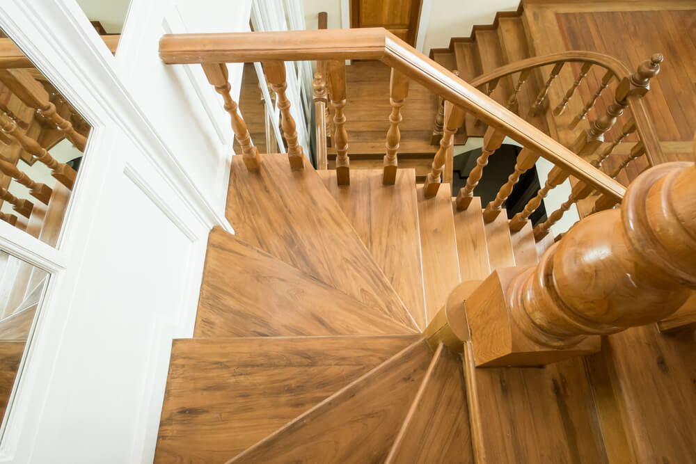 Escalera de madera.