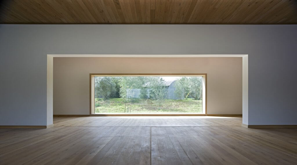 Interior del Pabellón alemán de Álvaro Siza.