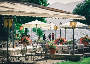 Decoración para la terraza de un bar