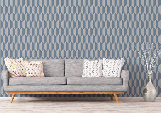 Modelo geométrico de papel pintado en un salón.