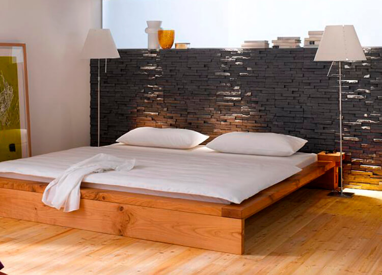 Cabecero de piedra para el dormitorio.