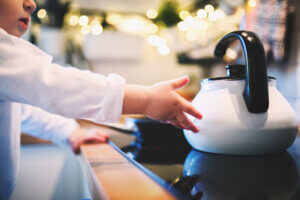 ¿Cómo prevenir los accidentes domésticos?