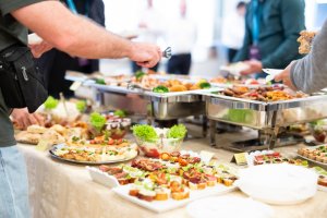 Claves para organizar un pequeño buffet